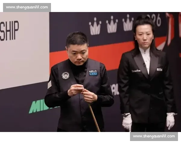 丁俊晖对决马克戴维斯斯诺克赛场焦点之战前瞻实力与经验的较量