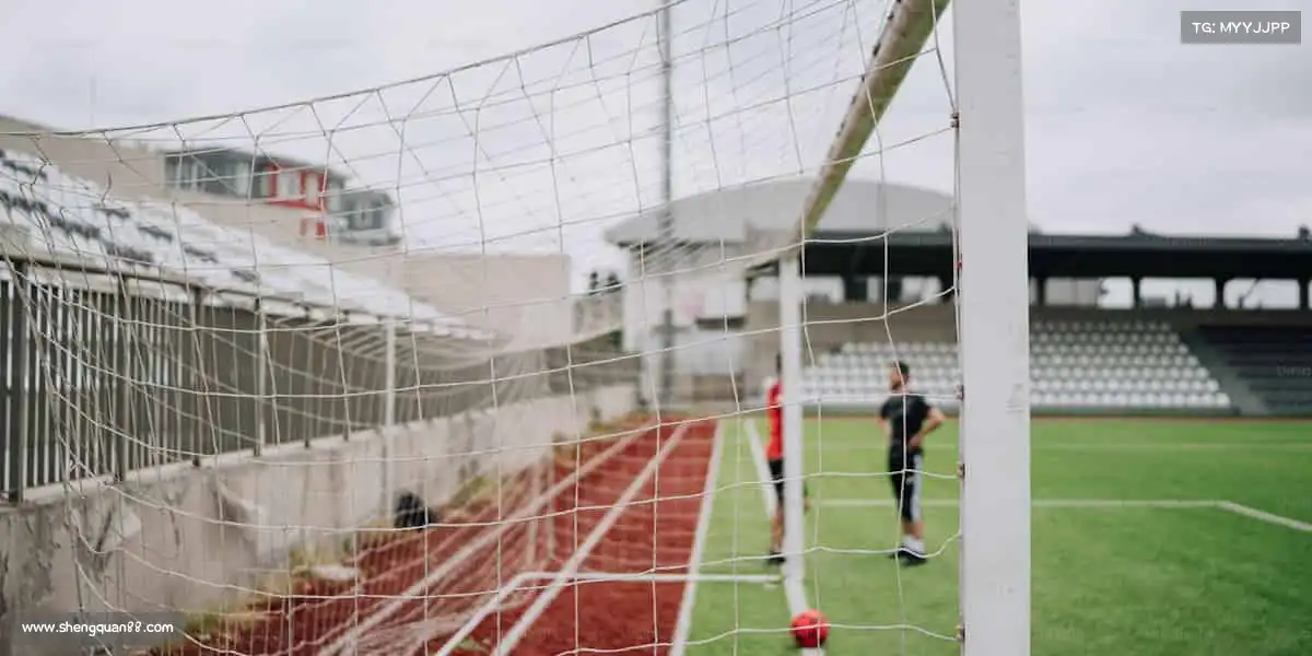 db电竞旗舰每一次挥拍、奔跑，都是对自己的承诺！🎾